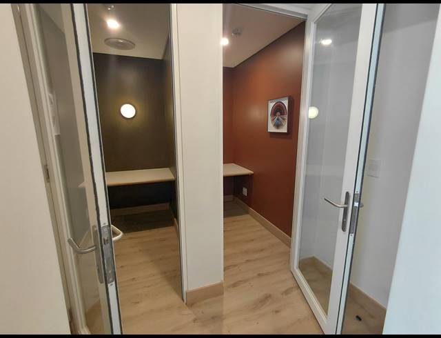 78M² OFFICE TO LET IN HALFWAY HOUSE